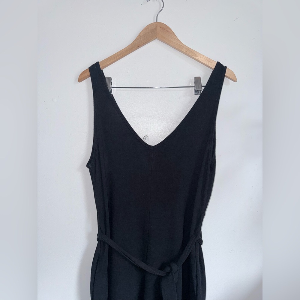 Smash & Tess  V-Neck The Lakeside Romper Jumpsuit Size M Black - Picture 6 of 10